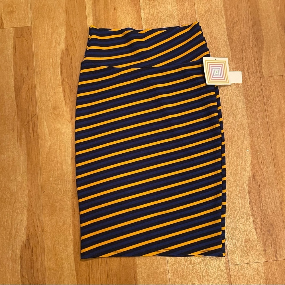 NWT LulaRoe Cassie Skirt